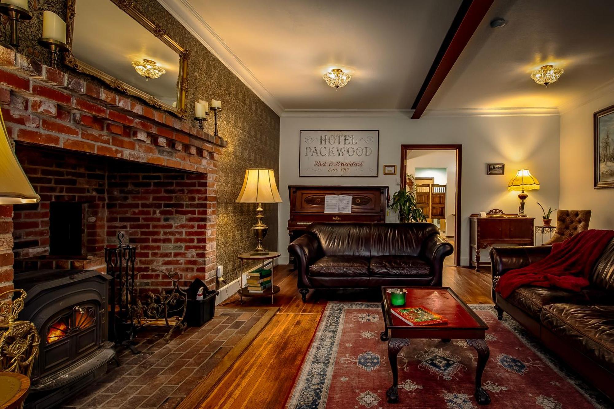 Historic Hotel Packwood Exterior photo